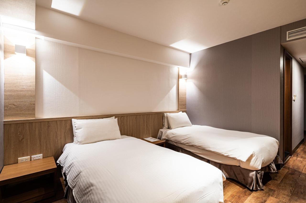 Global Traveler Hotel Kaohsiung Exterior photo